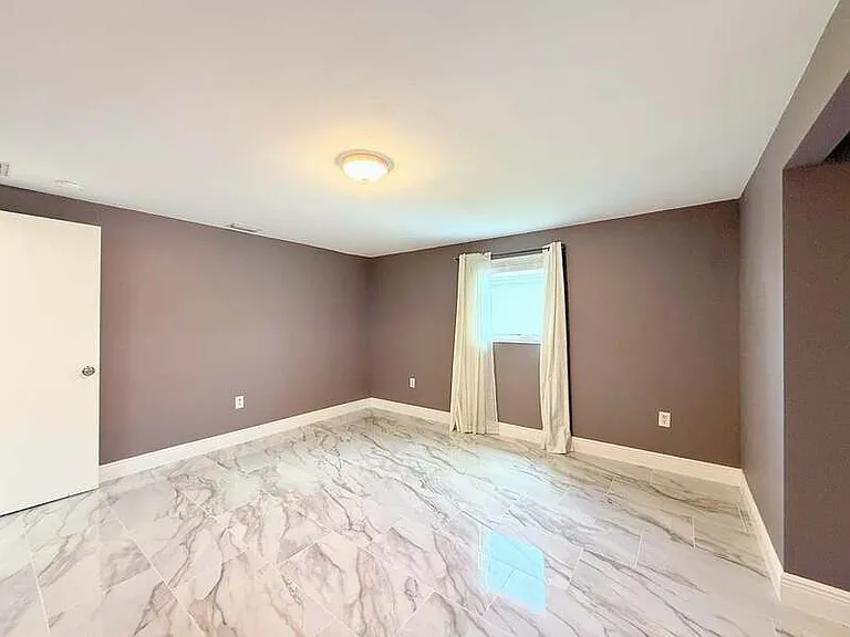 2055 Hyatt Dr — Photo 15