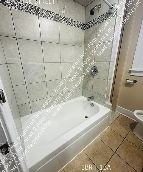 490 Oak St — Photo 10