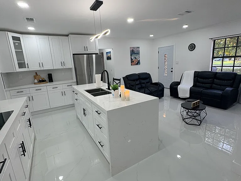 3546 Boca Ciega Dr N — Photo 2