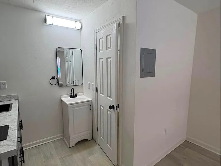 Cherokee- Dellwood Road Apartments — Photo 5