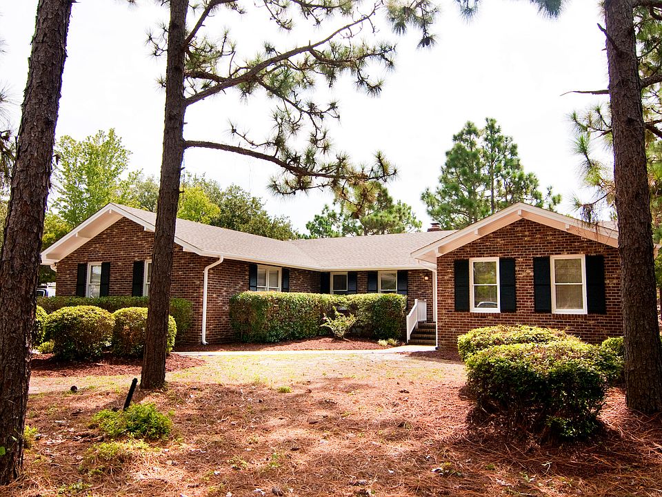 1st image of 8907 Sedgley Dr