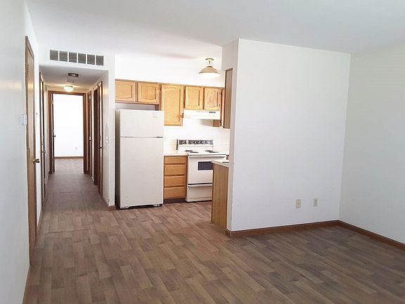 5th image of 1824 Tiffany Ct APT C