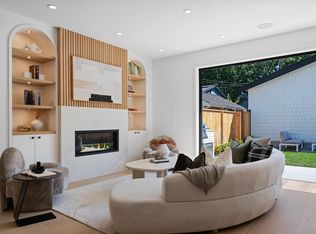 2846 W 12th Ave #2, Vancouver, BC V6K2P9