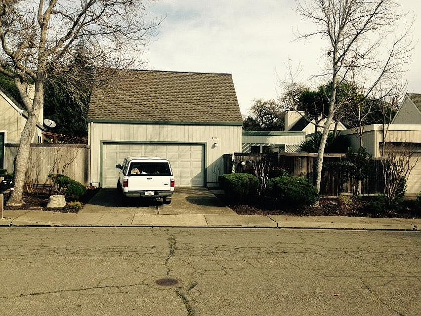 1st image of 713 Crocus Dr