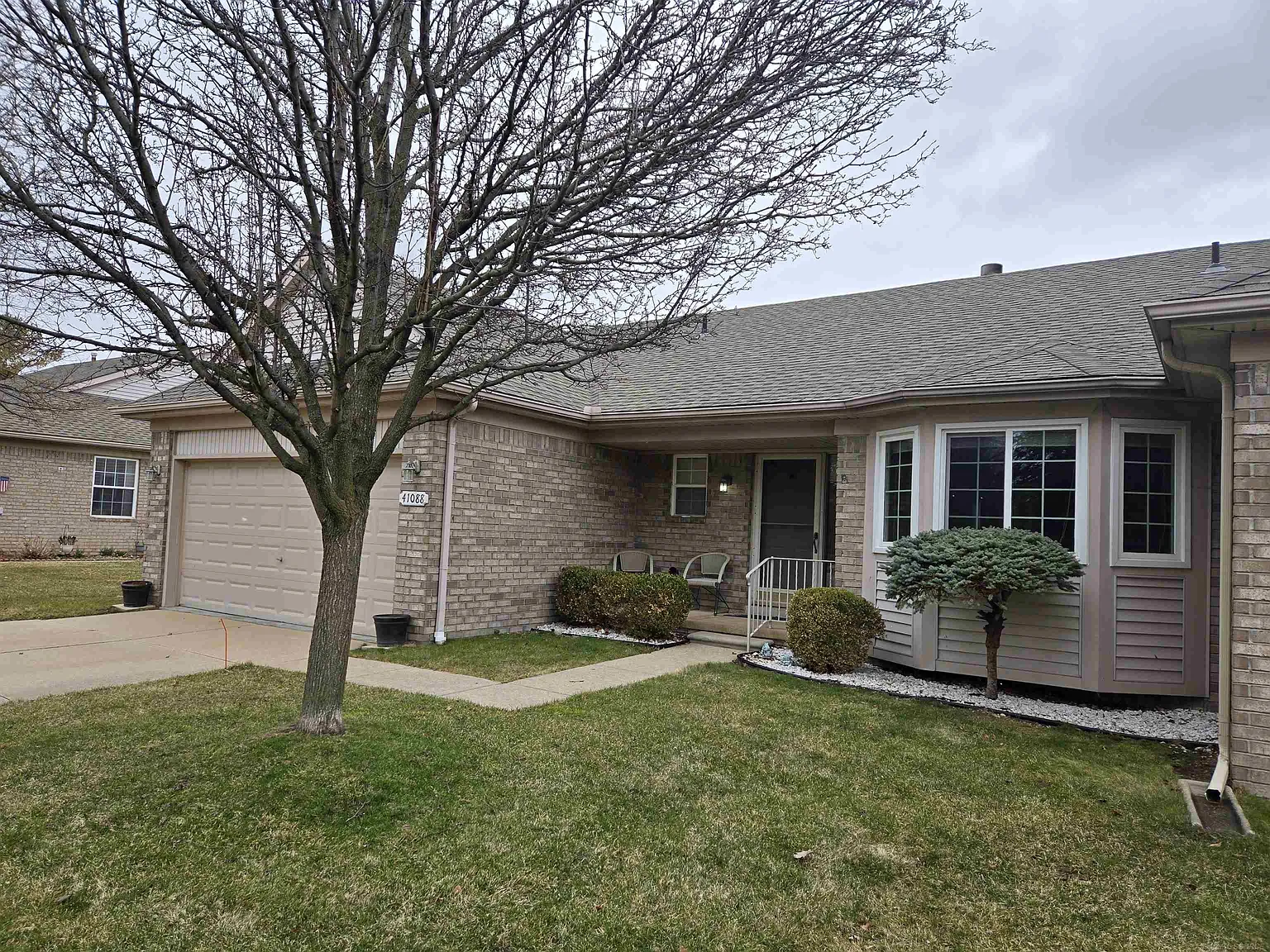41088 Greenspire Dr photo 1