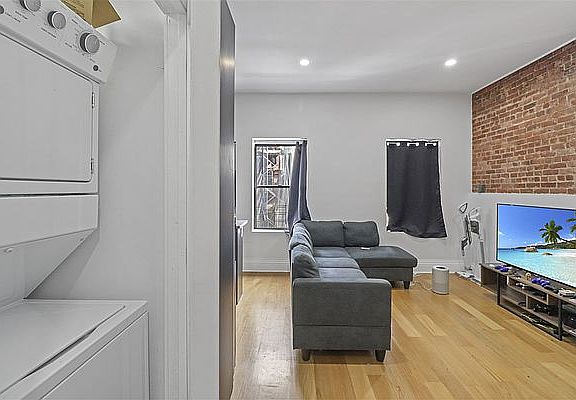5th image of 123 Mulberry St #55