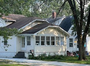 1112 S 15th St, Mattoon, IL