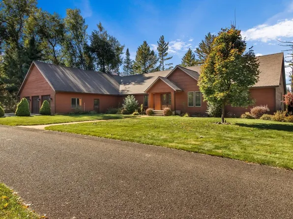 510 White Pine Trl, Cadillac, MI 49601