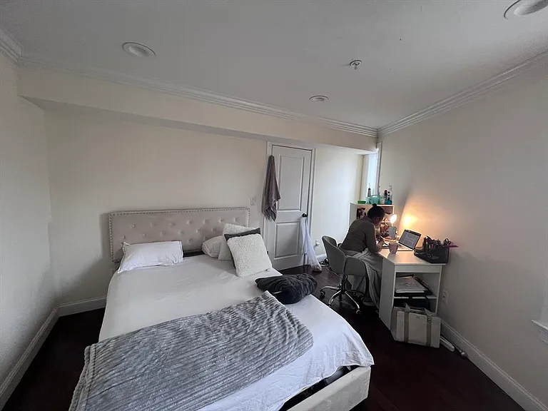 142 Centre St #2 — Photo 6