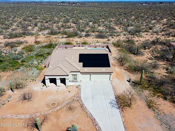 4th image of 3225 E Glacier Ln