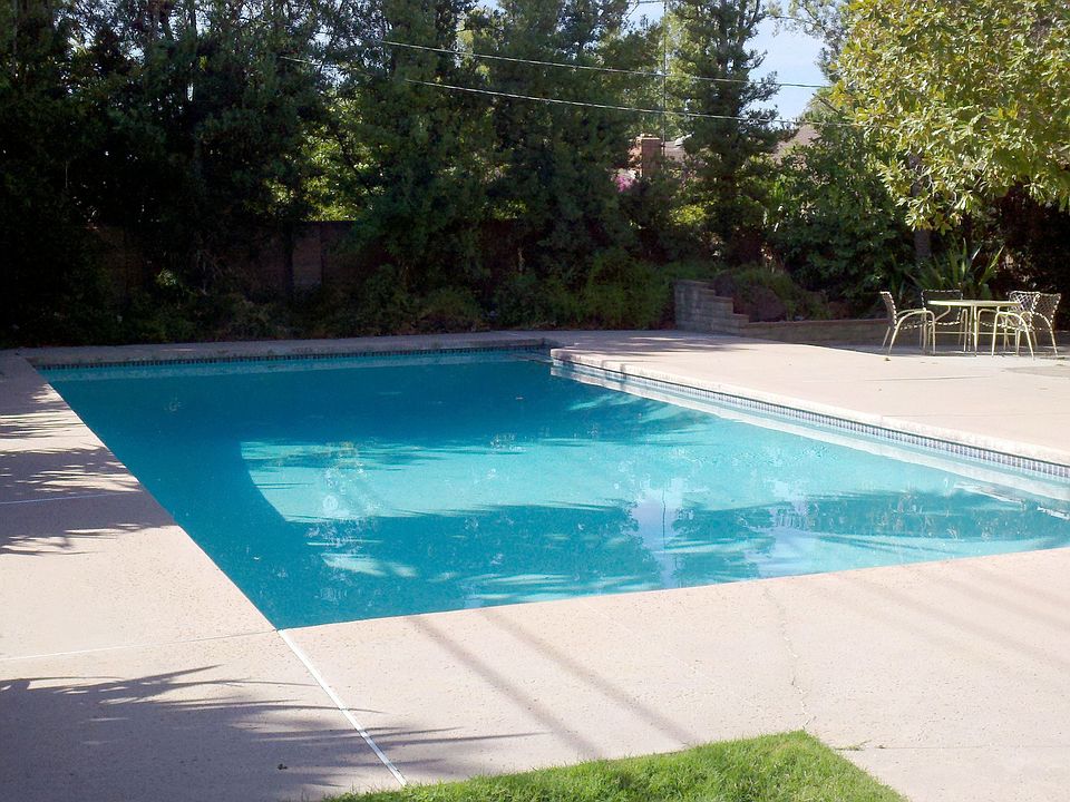 pool