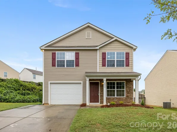 2824 Easton Knoll Dr, Dallas, NC 28034