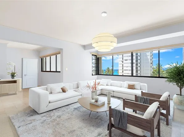 61 Kings Ct #5E, San Juan, PR 00911