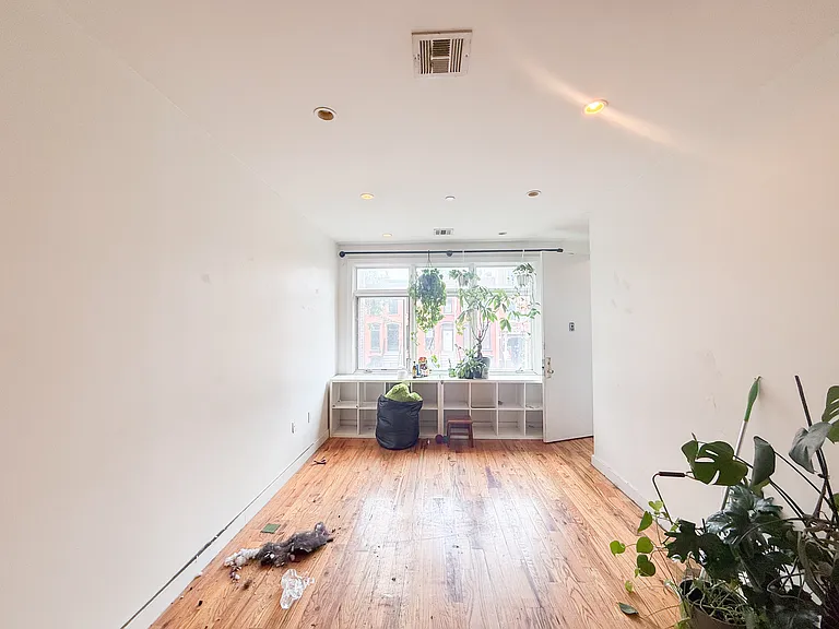 596 Quincy St #2 — Photo 4