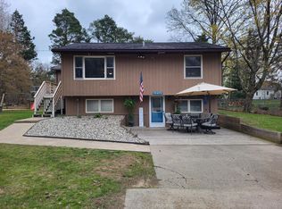 15471 Ransom St, Holland, MI 49424