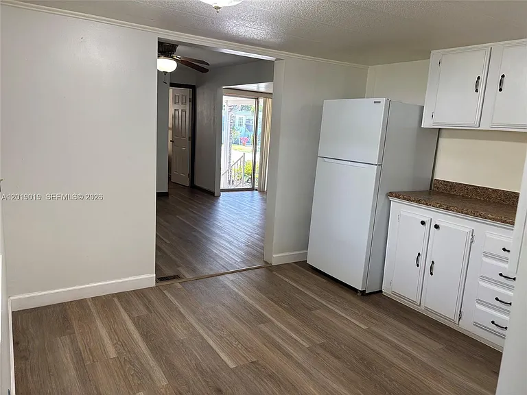 2939 W Marina Dr #- — Photo 8