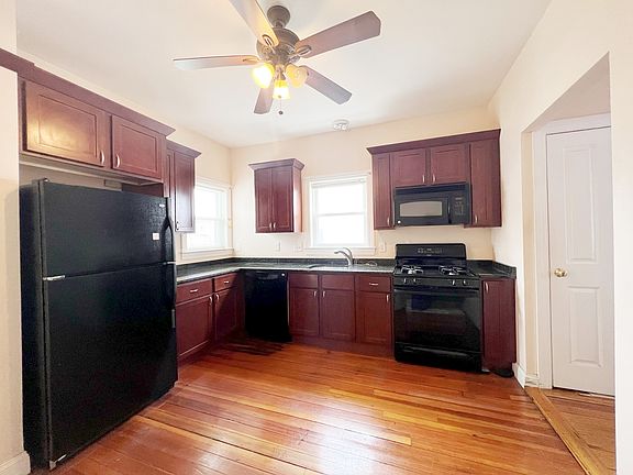 5th image of 1040 Hyde Park Ave #1