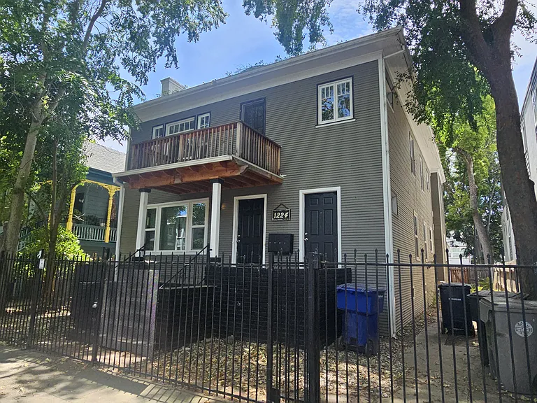 1224 E St — Photo 1