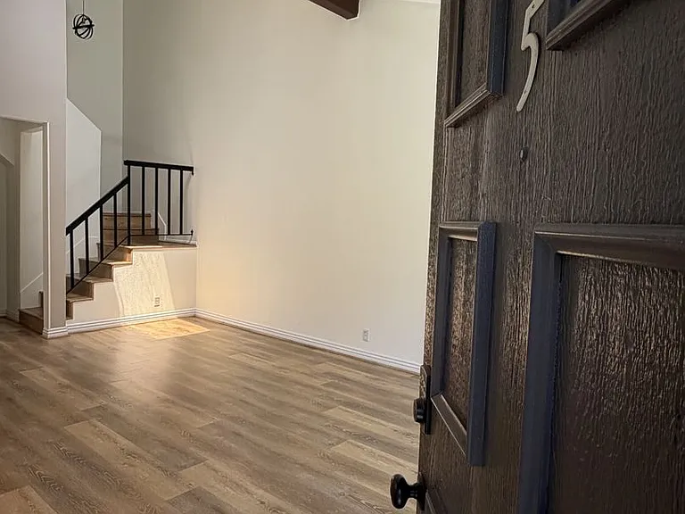 22330 Harbor Ridge Ln #5 — Photo 2