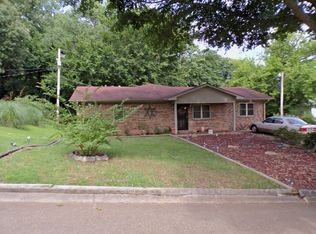 420 McClesky Dr, Forrest City, AR 72335