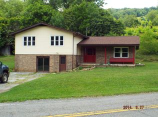 1371 Freestone Valley Rd, Tannersville, VA 24377