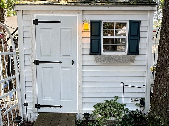 5th image of 310 Old Chatham Rd #C11