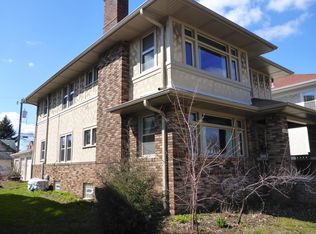 4546 Grand Ave S, Minneapolis, MN 55419