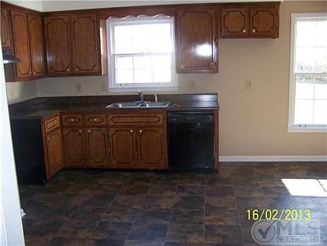 4th image of 1575 Mary Beth Ln