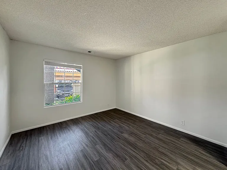 10710 Aderman Ave #43 — Photo 11
