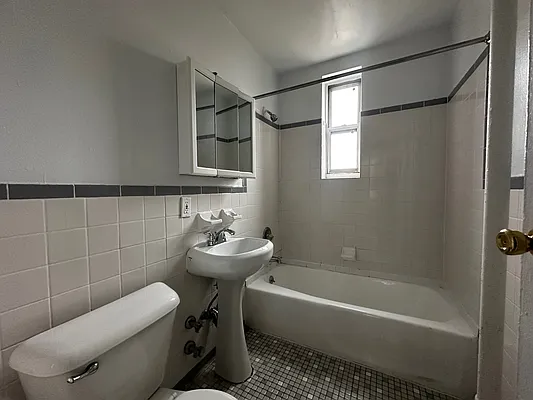 Rented by Contact Realty of NYC | media 5