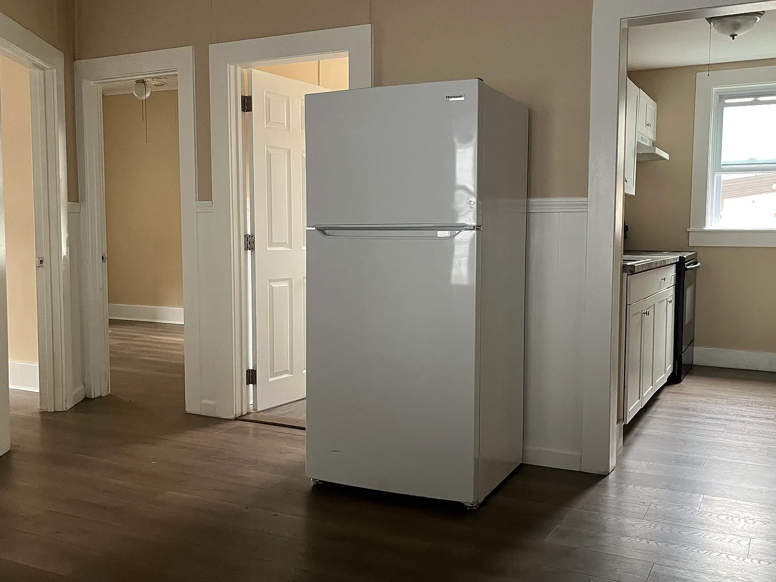 3 bed, 1400 sqft, $2,800 — Photo 4