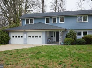 5608 Bent Branch Rd, Bethesda, MD 20816