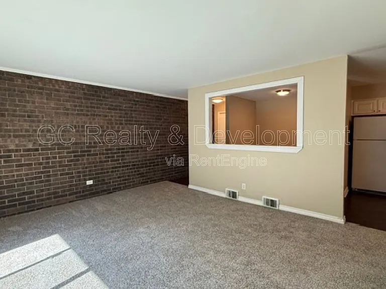 20 Simpson St #G — Photo 3