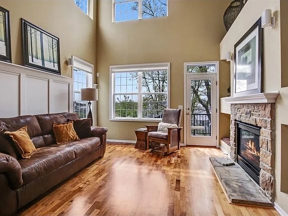 2nd image of 18121 Kindred Ct