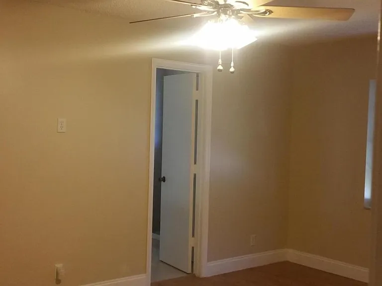 22447 SW 56th Ave — Photo 10