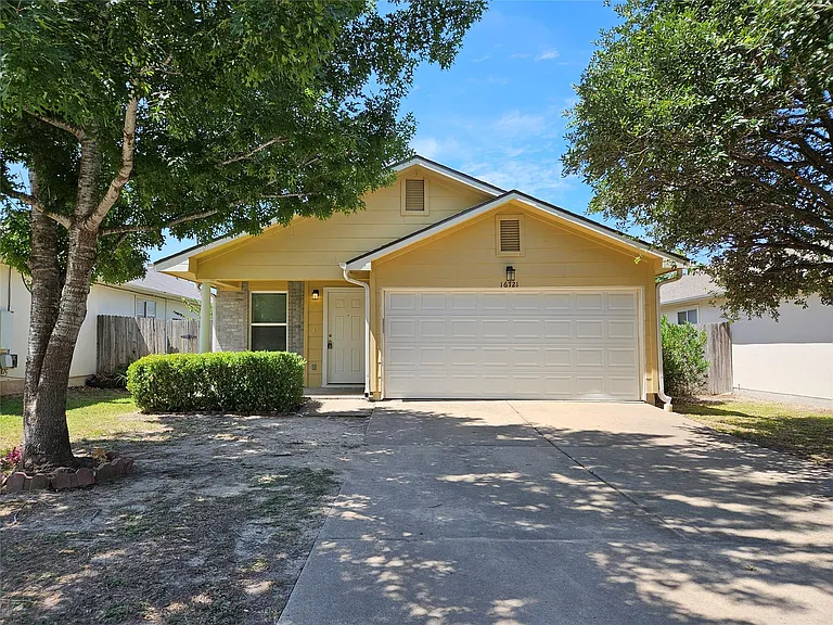 16721 Hamilton Point Cir — Photo 2