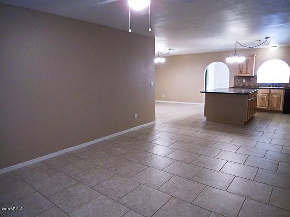 3rd image of 2731 E Villa Maria Dr