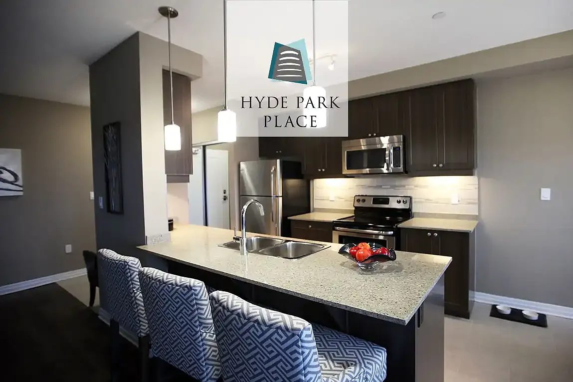 Hyde Park Place — Photo 1