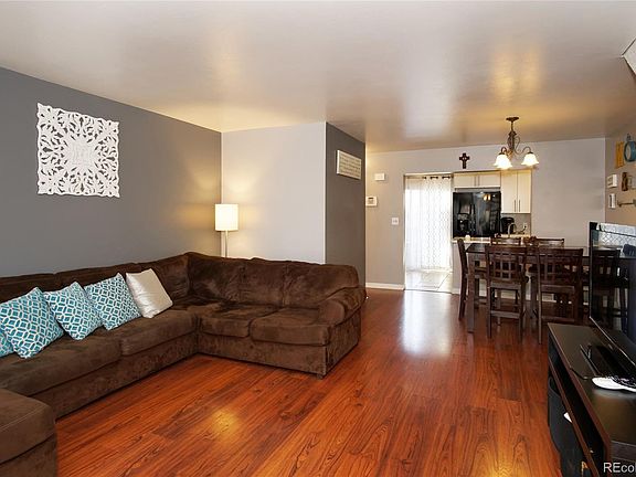 3rd image of 4387 W Ponds Cir