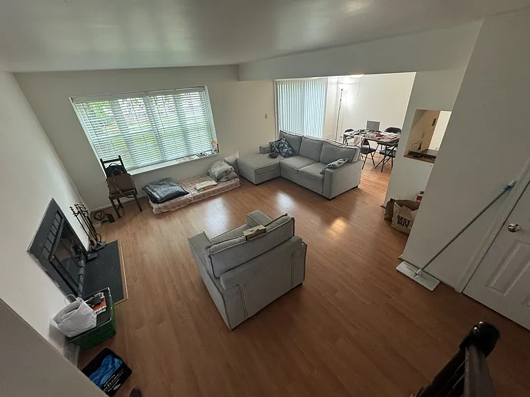 35 Almond Dr — Photo 8