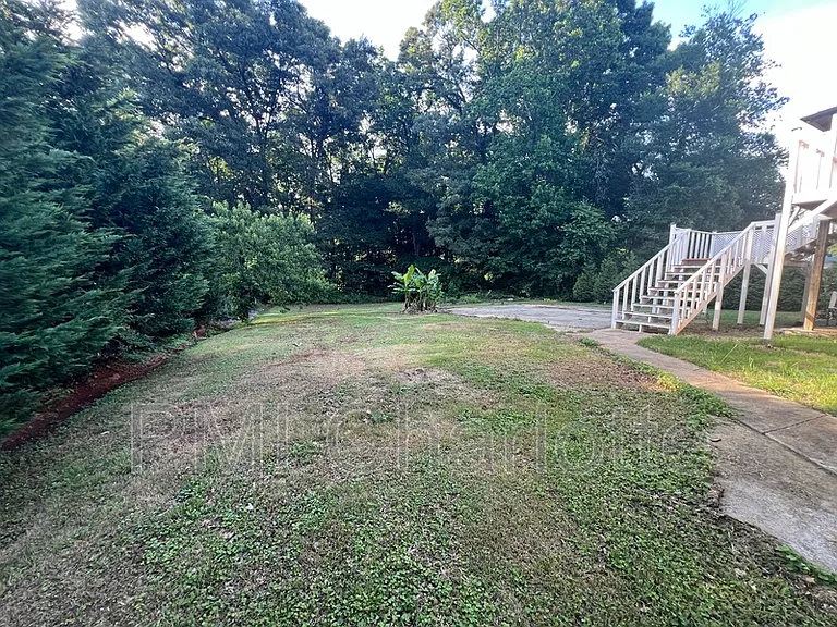 1784 Ashley St — Photo 23
