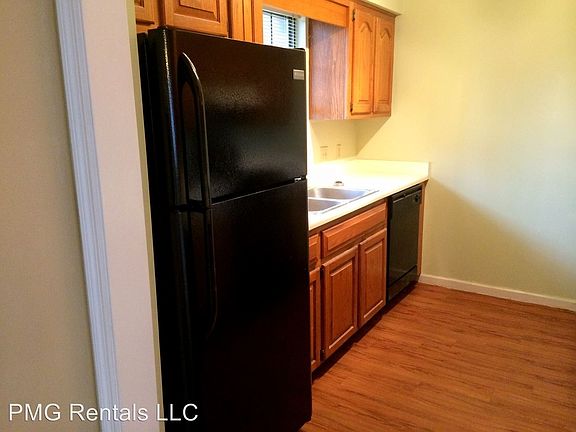 5th image of 418 Brannen Dr APT 1