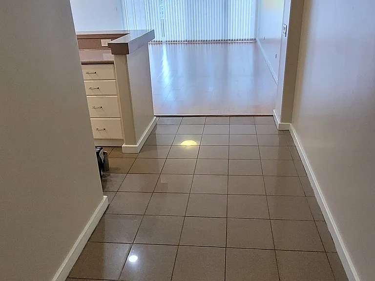 1 Keahole Pl #1407 — Photo 1
