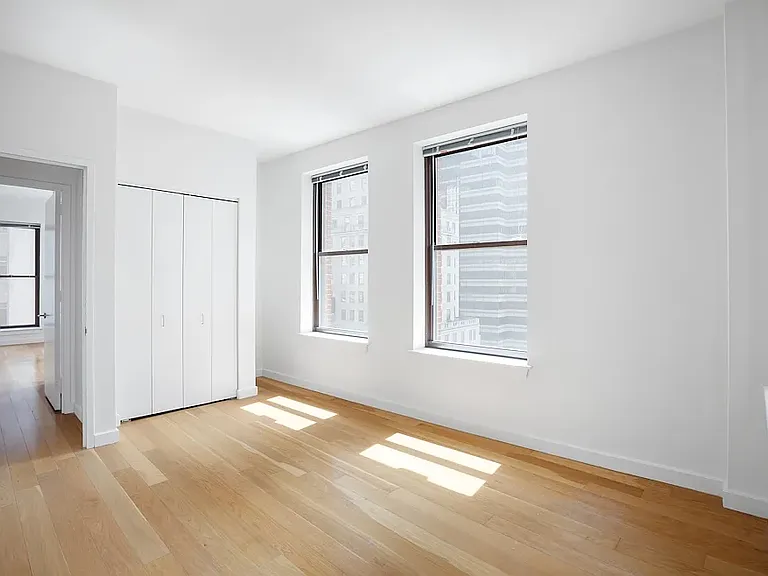 37 Wall St #10B — Photo 7