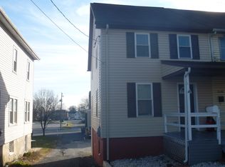2052 Broad St, East Petersburg, PA 17520