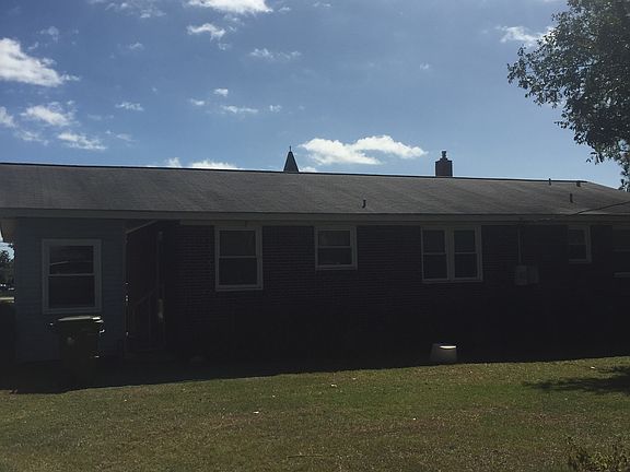 2nd image of 1870 Charleston Hwy