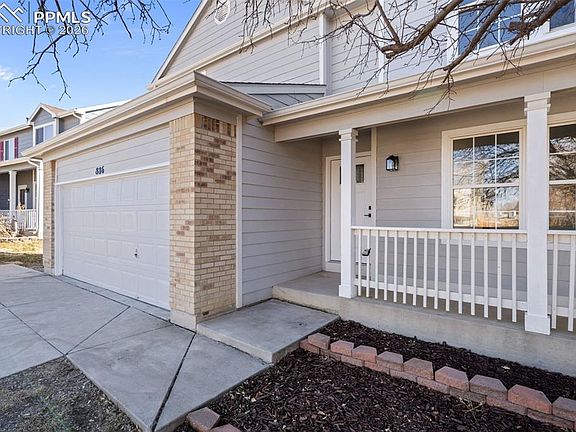 2nd image of 886 Daffodil St