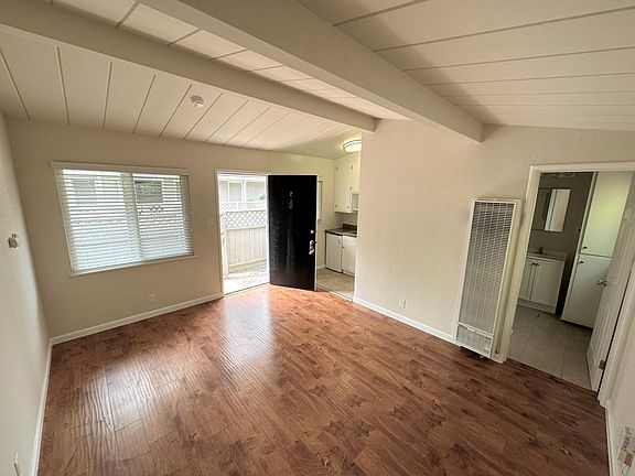 5th image of 537 Mariposa Ave APT 2