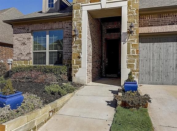 2nd image of 2629 Walnut Creek Ln