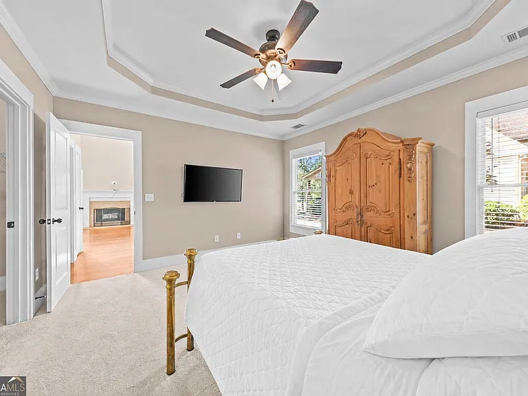 135 Idlewilde Dr — Photo 16
